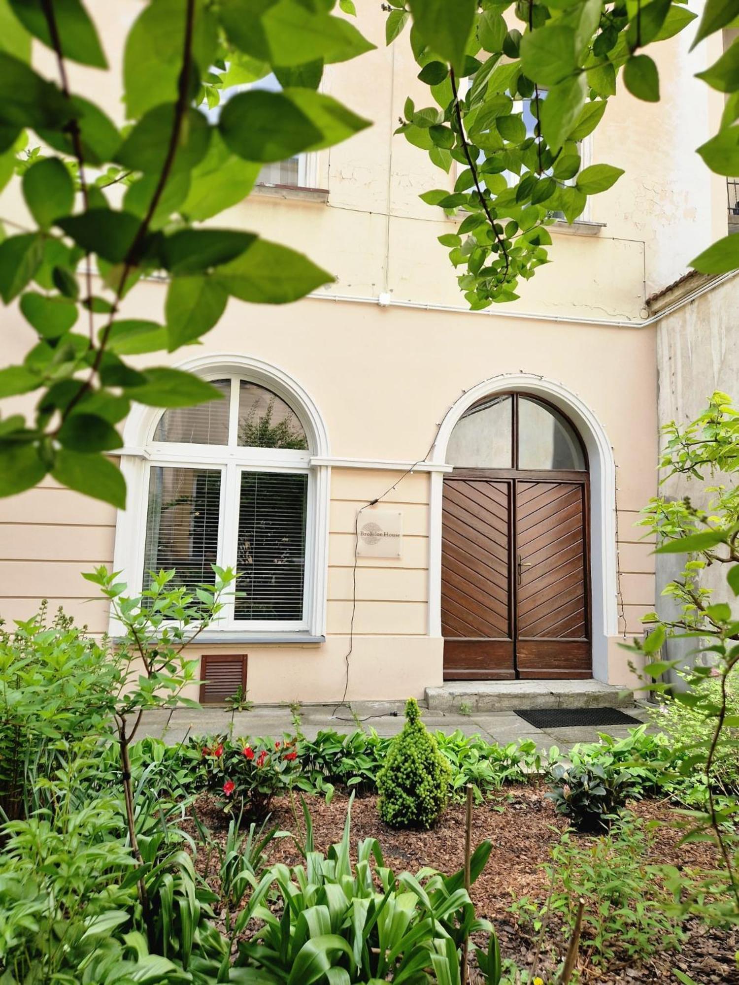 Апартаменти Brokilon House Краків Екстер'єр фото